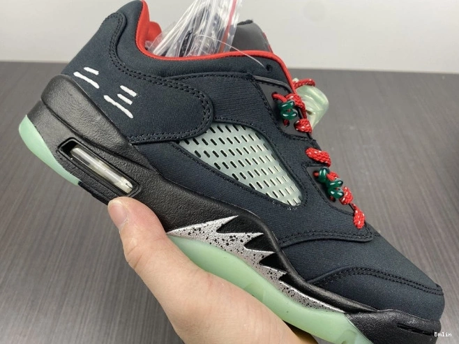 Bmlin 5 Jordan Anthracite Air Retro DM4640-036 0821